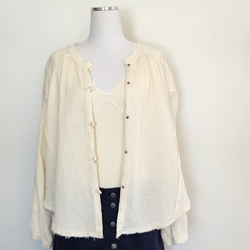 || WE THE FREE || Gauze button down long sleeves raw hems size M.